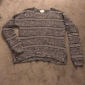 Olive & Oak shorty sweater